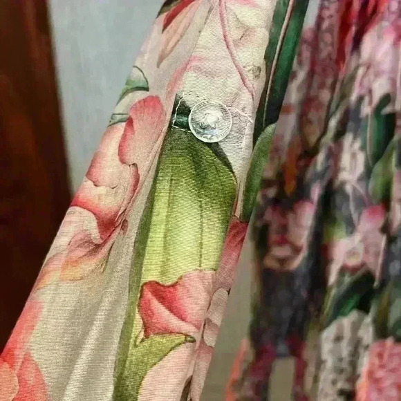 Cienna  Floral Silk Top button down blouse - Picture 7 of 9